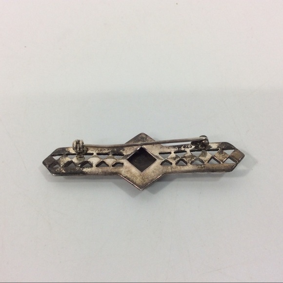 Vintage 925 Sterling Silver Black Onyx Marcasite Bar Pin Brooch - Picture 2 of 3